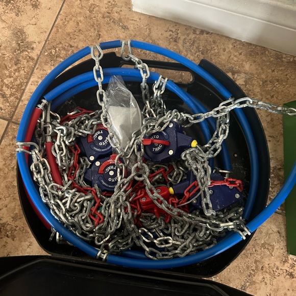 AutoTrac Snow Chain #155010 - Nearly New - Tryon Only - Easy Install - Picture 2 of 2